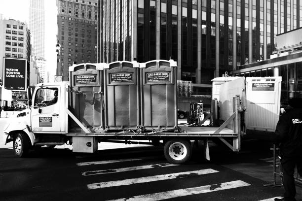Best Affordable portable toilet rental  in River Oaks, TX